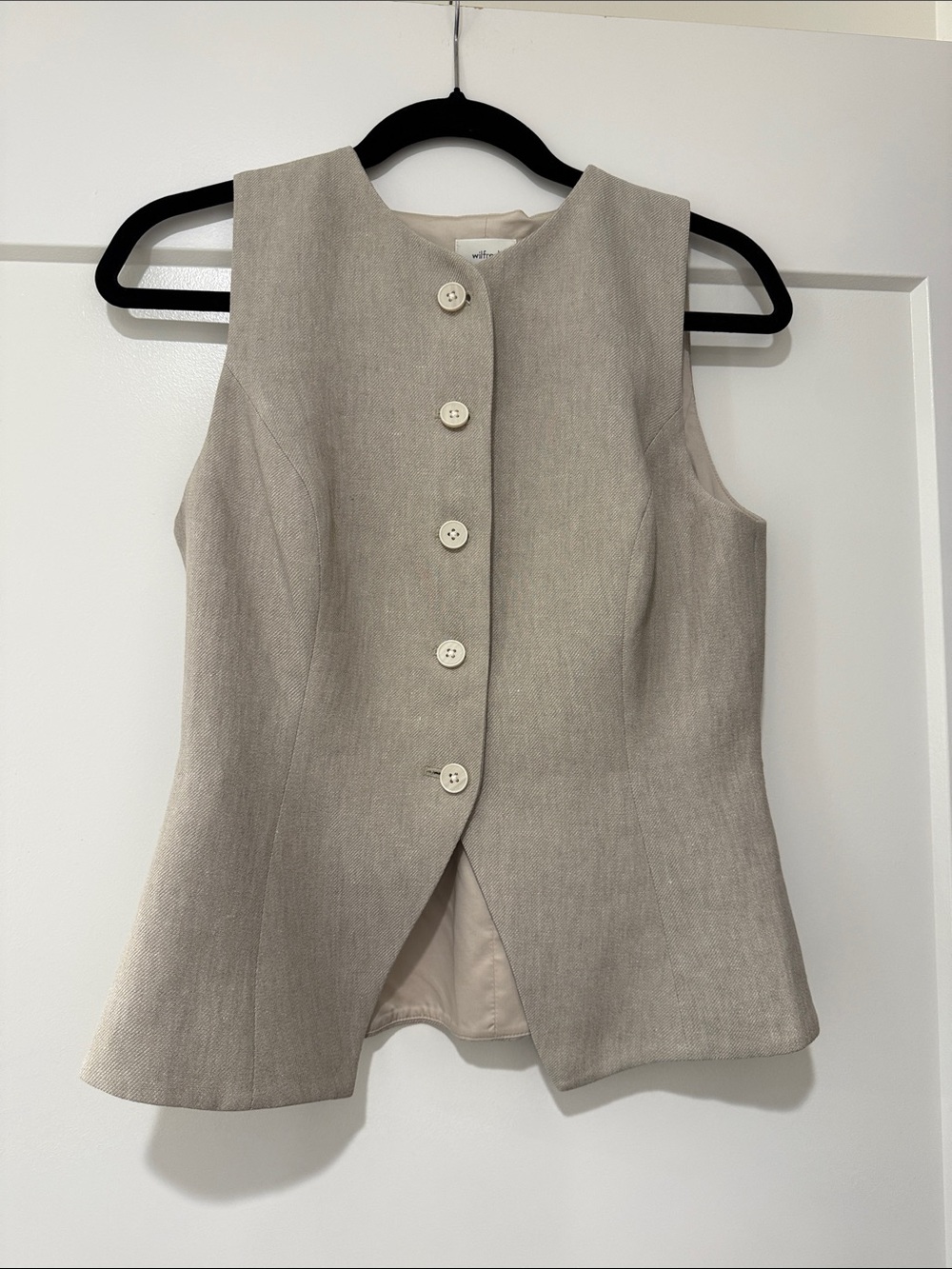 Sleeveless Linen-Blend Button Front Top — Cream